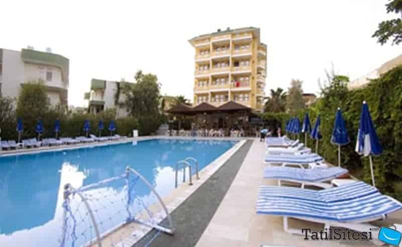 Arisa Garden Beach Hotel 